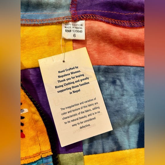 NWTs Rising International, patchwork, hooded sweatshirt. Zip up w/pockets. Sz. 6 - Picture 4 of 10